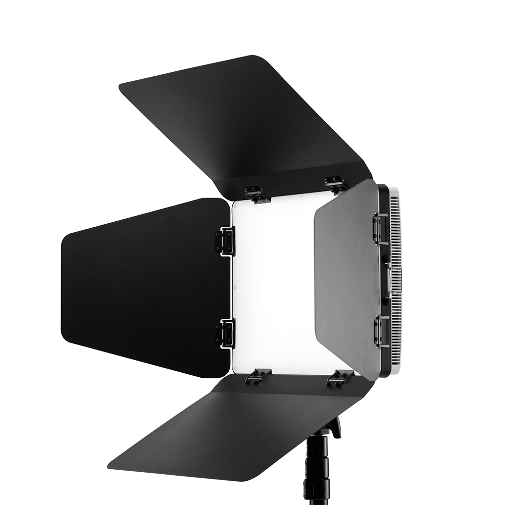 amaran Pano 120c Barn Doors